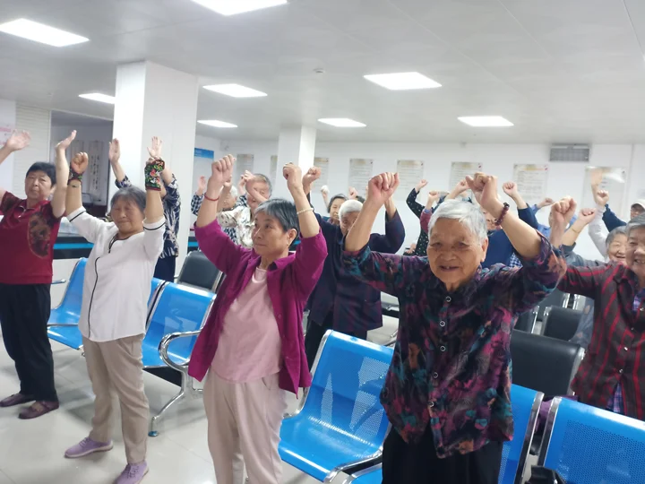 武汉市大集街道方兴社区“巧手夹趣 乐享时光”趣味游戏活动-图片4