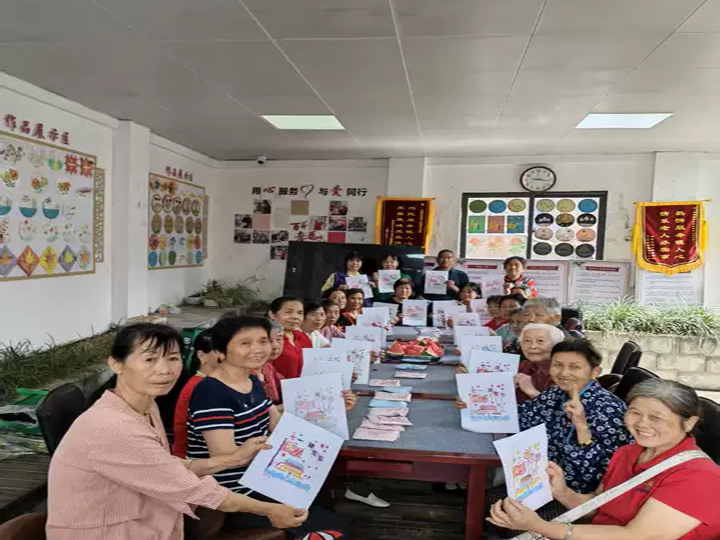 银龄颂党恩 欢乐庆七一:钟陵社区开展建党节主题活动-图片4