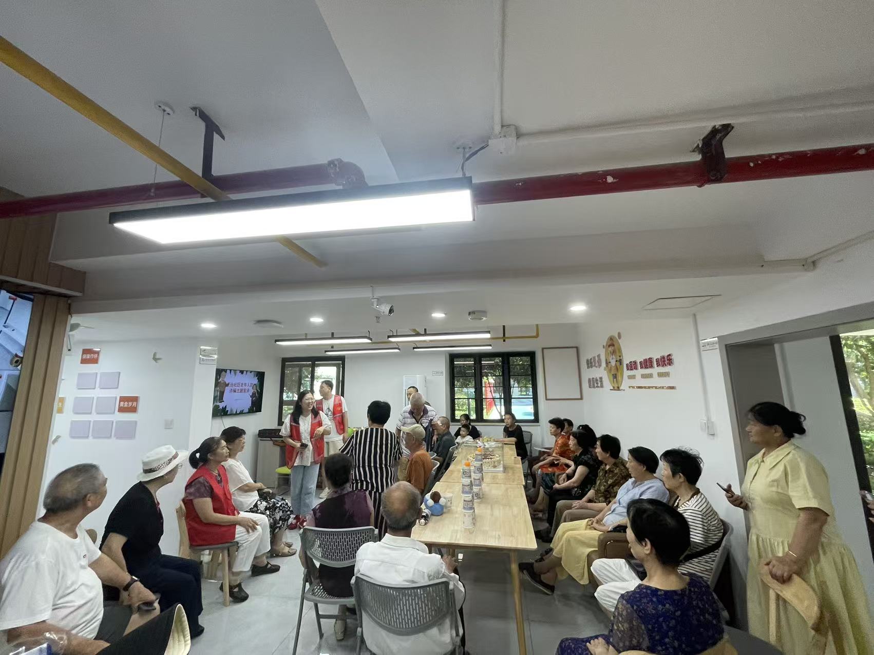 沌口街道永合社区:智慧助老跨越鸿沟,温情陪伴乐享生辰-图片3